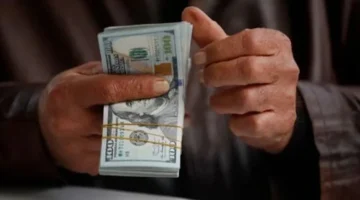 سعر صرف الدولار أمام الجنيه المصري يستقر عند مستويات اليوم الإثنين وفق بيانات البنك المركزي والبنوك 1